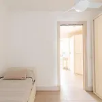 Terrace- Private Parking Design Relax & Comfort 别墅