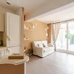 Terrace- Private Parking Design Relax & Comfort
