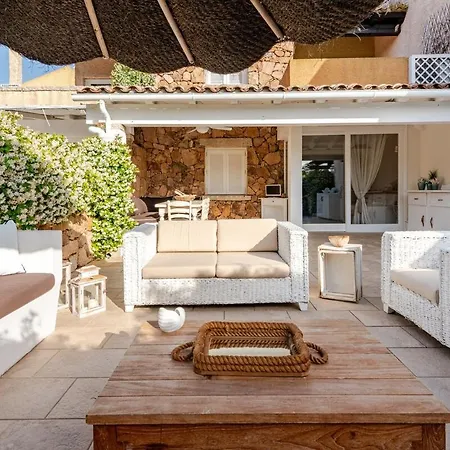 Terrace- Private Parking Design Relax & Comfort Villa Porto Rotondo