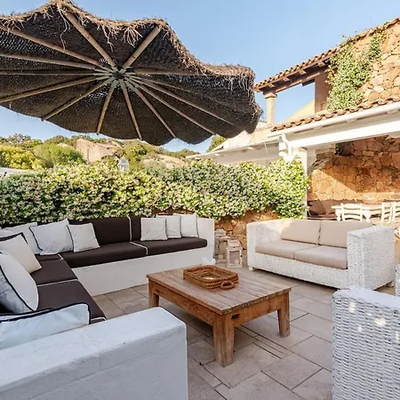 Terrace- Private Parking Design Relax & Comfort Villa
